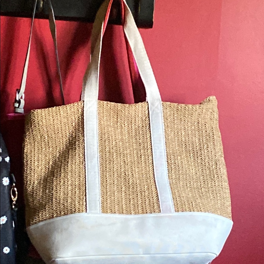 Show Me Your MuMu Woven Tan and White Tote